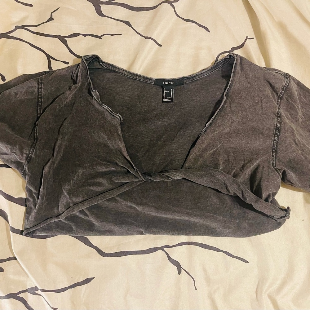 Tie- knot lounge crop top